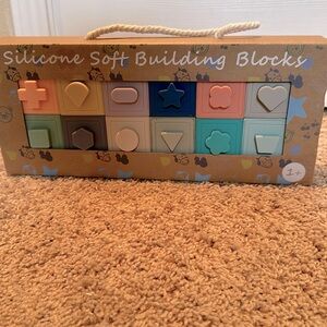 SILICONE SOFT BUILDING BlOCKS